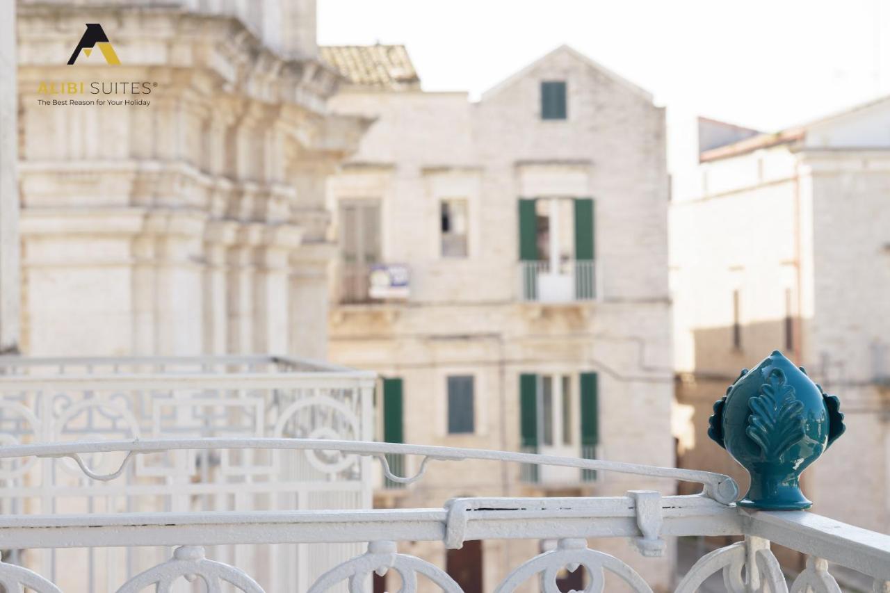 רובו די פוליה Alibi Suites Suite Museum: Gioiello Con Vista Sul Museo Archeologico Nazionale, Letto E Doccia Con Cromoterapia, Smart Tv, Wifi E A/C מראה חיצוני תמונה