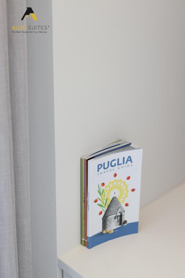 רובו די פוליה Alibi Suites Suite Museum: Gioiello Con Vista Sul Museo Archeologico Nazionale, Letto E Doccia Con Cromoterapia, Smart Tv, Wifi E A/C מראה חיצוני תמונה