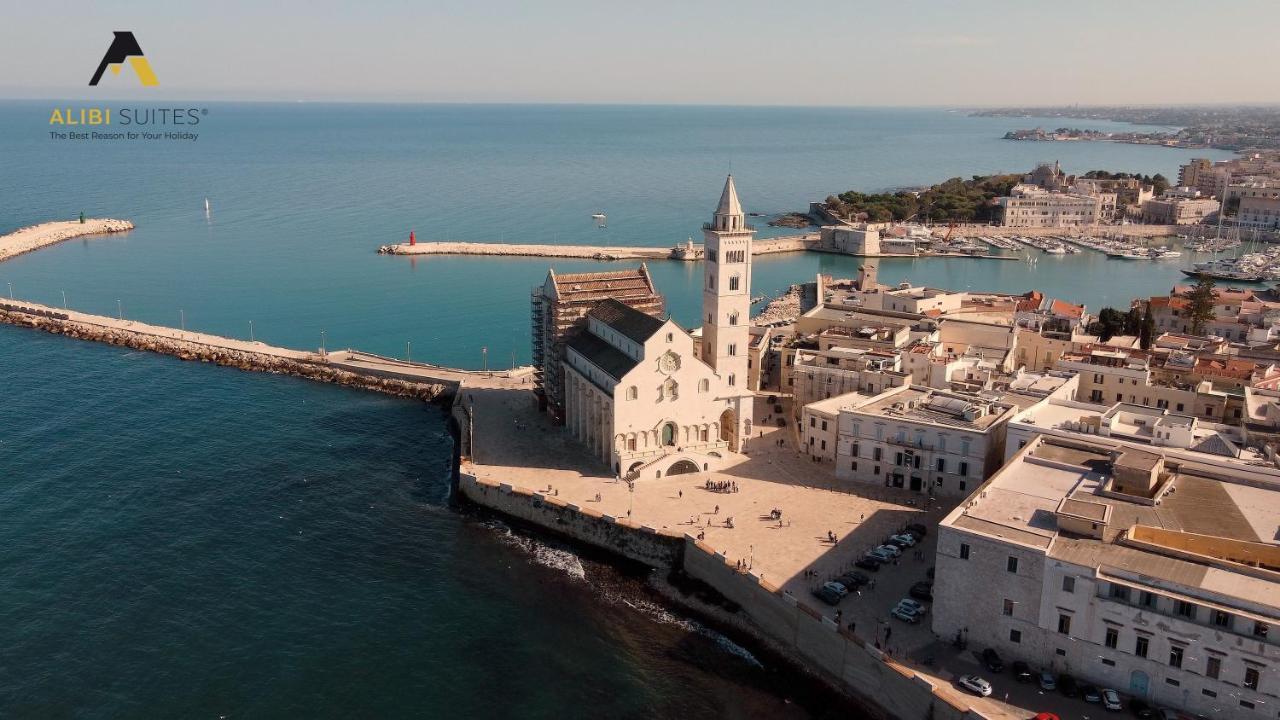 רובו די פוליה Alibi Suites Suite Museum: Gioiello Con Vista Sul Museo Archeologico Nazionale, Letto E Doccia Con Cromoterapia, Smart Tv, Wifi E A/C מראה חיצוני תמונה