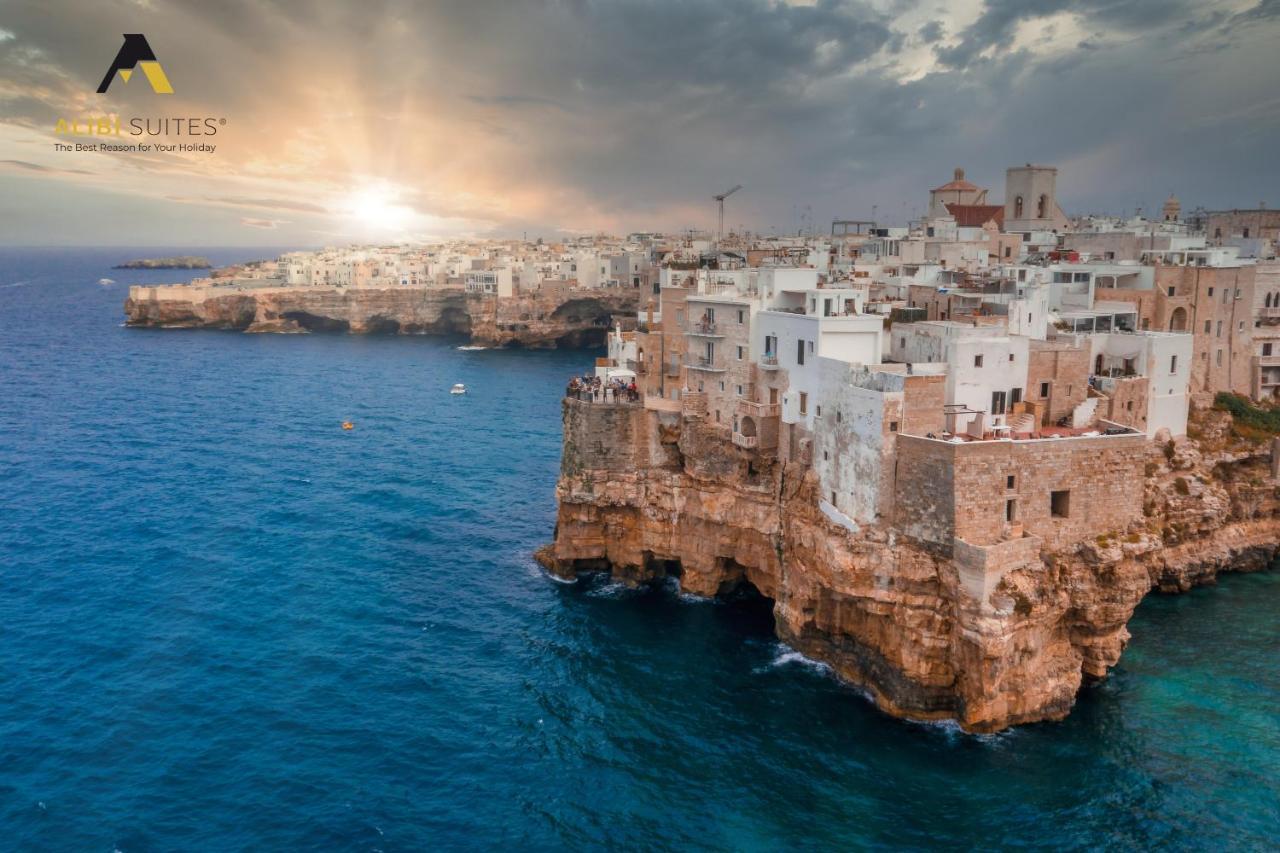 רובו די פוליה Alibi Suites Suite Museum: Gioiello Con Vista Sul Museo Archeologico Nazionale, Letto E Doccia Con Cromoterapia, Smart Tv, Wifi E A/C מראה חיצוני תמונה