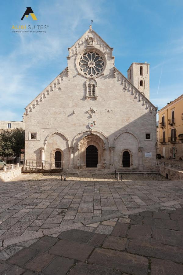 רובו די פוליה Alibi Suites Suite Museum: Gioiello Con Vista Sul Museo Archeologico Nazionale, Letto E Doccia Con Cromoterapia, Smart Tv, Wifi E A/C מראה חיצוני תמונה